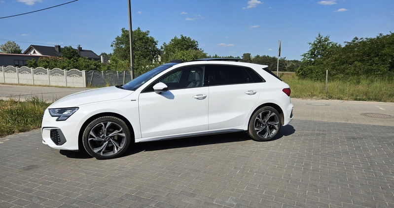 Audi A3 cena 125000 przebieg: 25000, rok produkcji 2022 z Opole małe 154